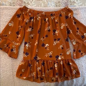 Super Cute off the Shoulder Top